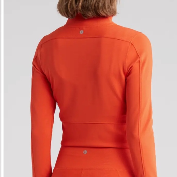 Academy Crop Rib Half-Zip Pullover And shorts set - Picture 5 of 5